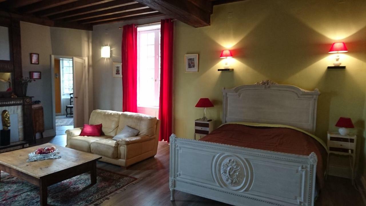 Bed and Breakfast Pierre Deluen Domaine De La Grange De Quaire Chassenon Екстер'єр фото